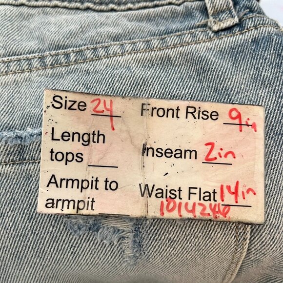 PTCL Womens Light Wash Denim Mid Rise Cut Off Fray Hem Jean Shorts 24 - Picture 13 of 13